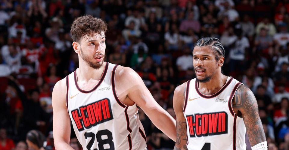 赛事观看-进化！申京9中8轰23分12板9助1断2帽，率队2连胜，交易格林对了？