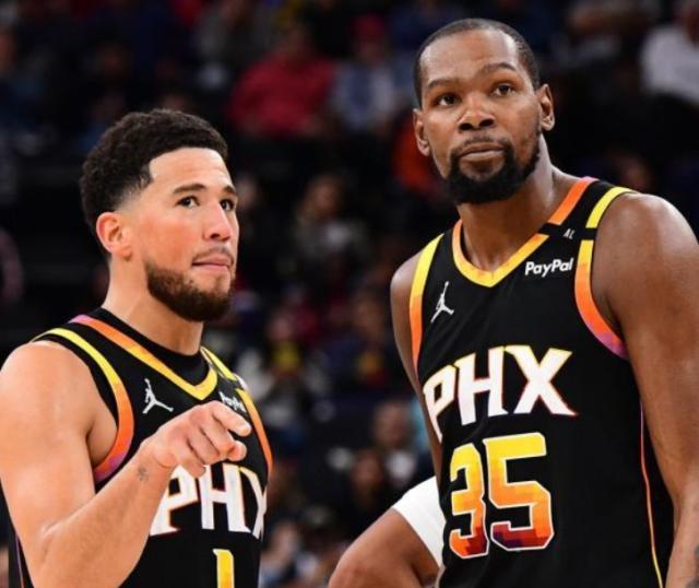 九游体育官方-日暮西山！ESPN：布登与布克爆发摩擦 比尔怨声载道